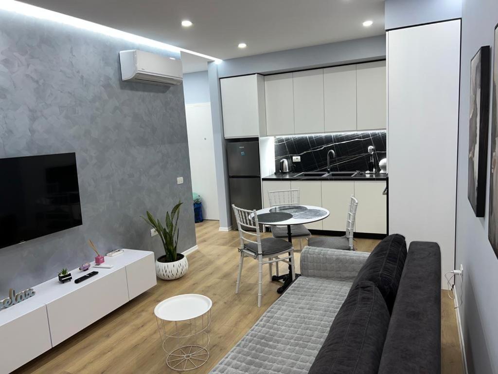 Franci'S Apartment No1 地拉那 外观 照片